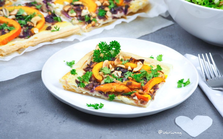 Vegan Recipe - Puff Pastry Pizza with pumpkin, onions, garlic, yogurt, cashews and parsley